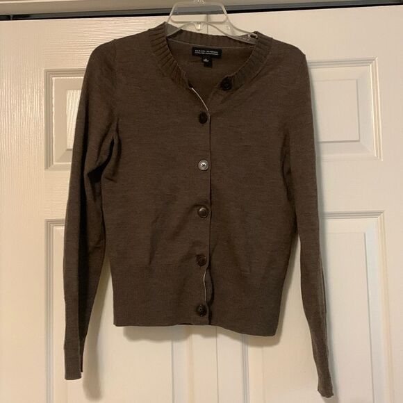 BANANA REPUBLIC, merino wool sweater, medium, great condition - Picture 1 of 11